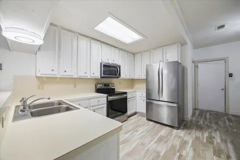 $225,000 | 880 Tully Street, Unit 13, Houston, TX 77079