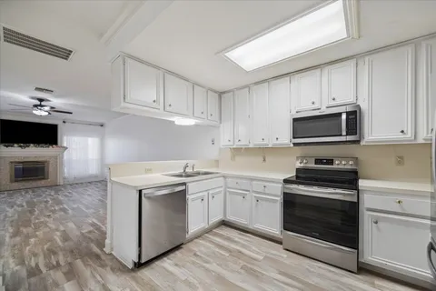 $225,000 | 880 Tully Street, Unit 13, Houston, TX 77079