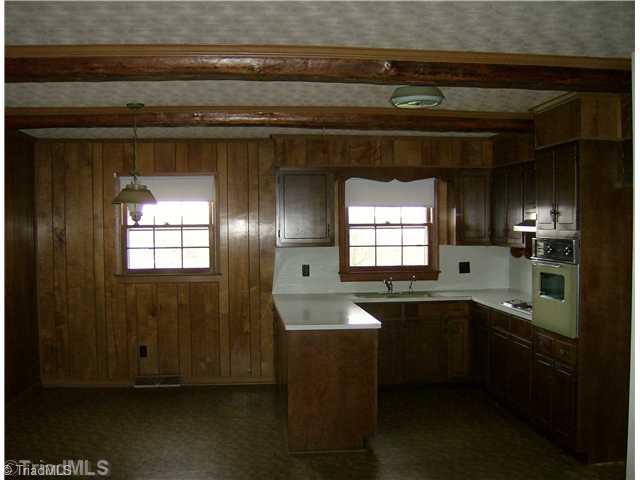830 Old Winston Road Kernersville, NC 27284 - Photo 3 of 9 Kitchen.