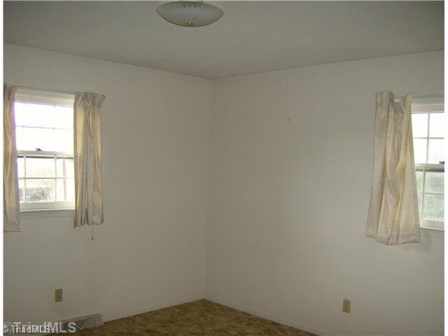 830 Old Winston Road Kernersville, NC 27284 - Photo 5 of 9 Master Bedroom.