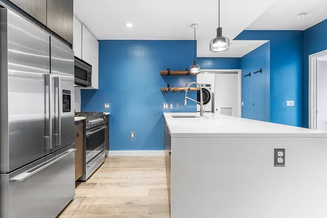 $869,999 | 375 Canal Street, Unit 1103, Somerville, MA 02145