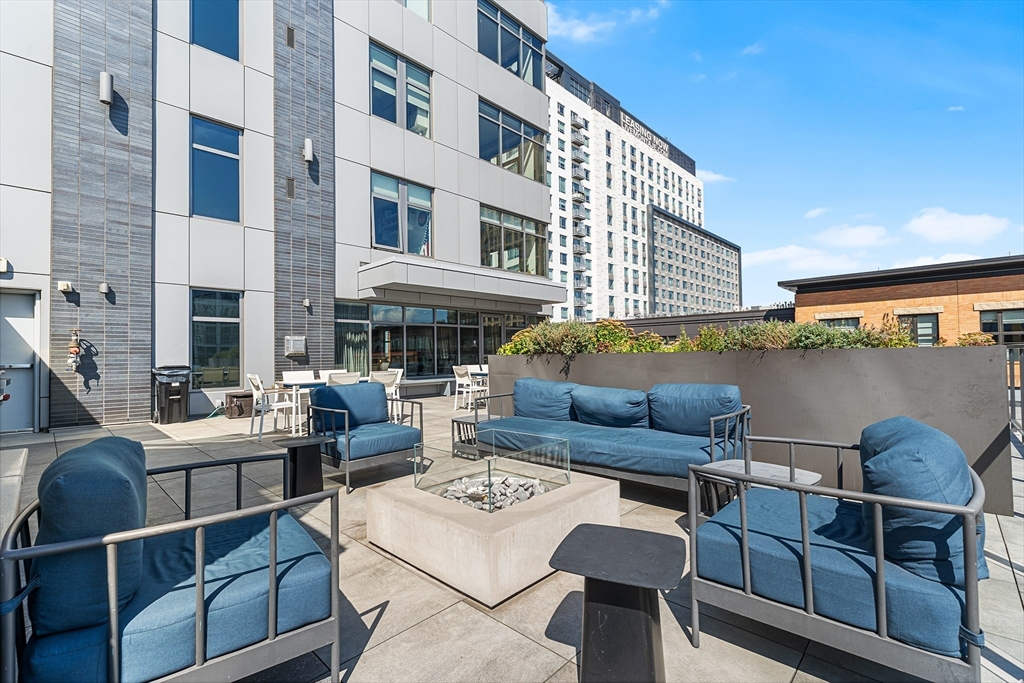 375 Canal Street, Unit 1103 Somerville, MA 02145 - Photo 23 of 28