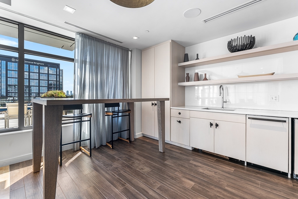 375 Canal Street, Unit 1103 Somerville, MA 02145 - Photo 27 of 28