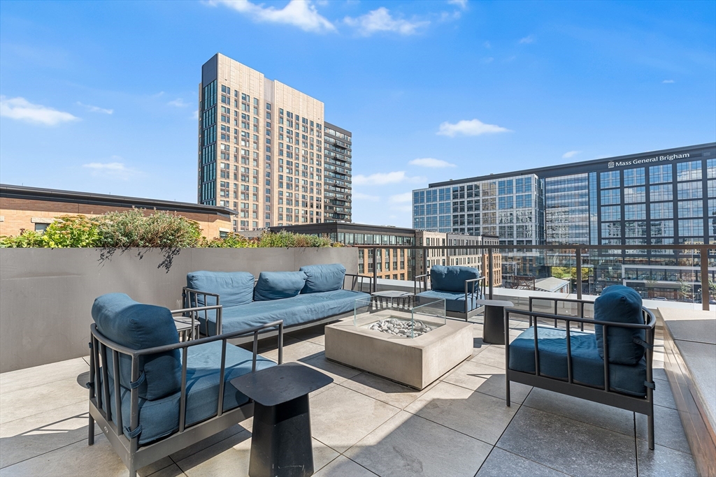 375 Canal Street, Unit 1103 Somerville, MA 02145 - Photo 7 of 28