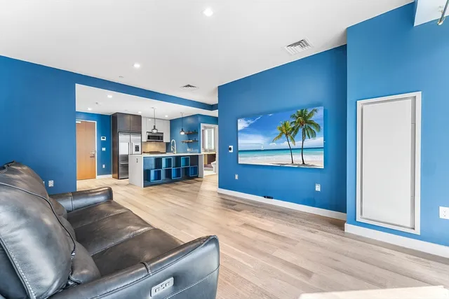 $869,999 | 375 Canal Street, Unit 1103, Somerville, MA 02145