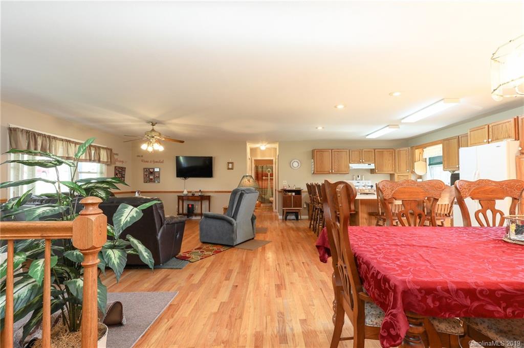 782 Dula Road Spruce Pine, NC 28777 - Photo 11 of 41 Gallery Image 11