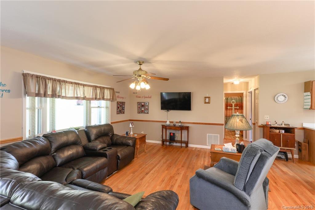 782 Dula Road Spruce Pine, NC 28777 - Photo 12 of 41 Gallery Image 12
