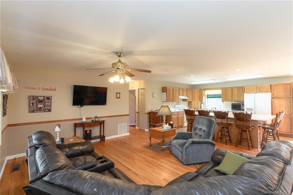 782 Dula Road Spruce Pine, NC 28777 - Photo 15 of 41 Gallery Image 15