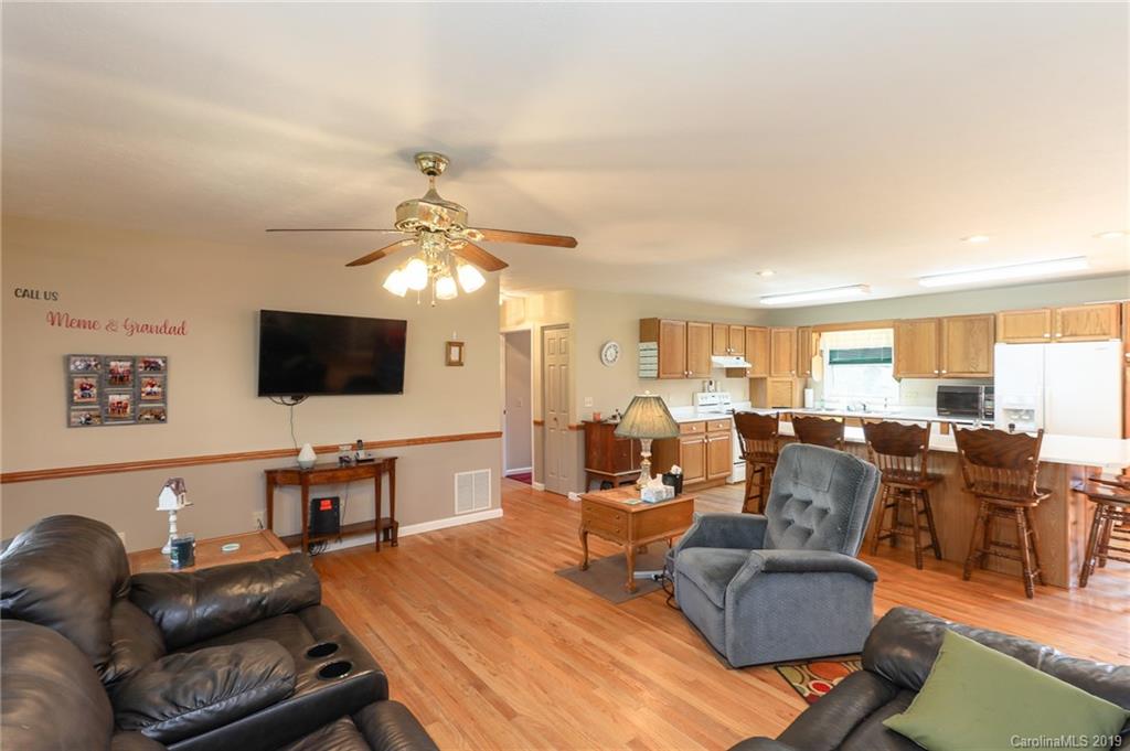 782 Dula Road Spruce Pine, NC 28777 - Photo 16 of 41 Gallery Image 16