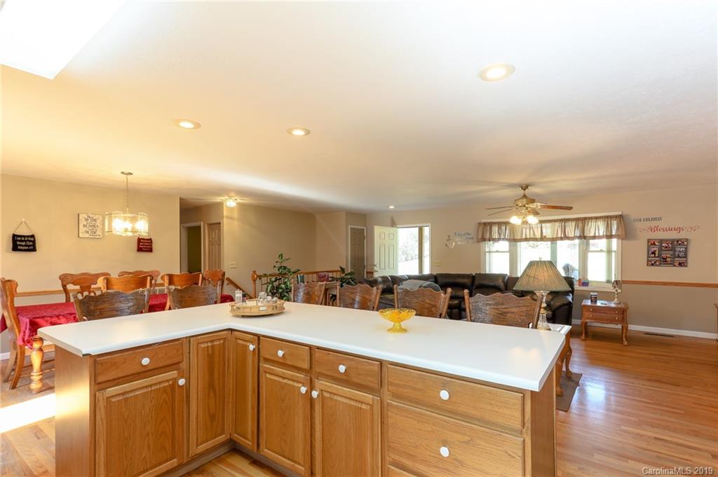 782 Dula Road Spruce Pine, NC 28777 - Photo 19 of 41 Gallery Image 19