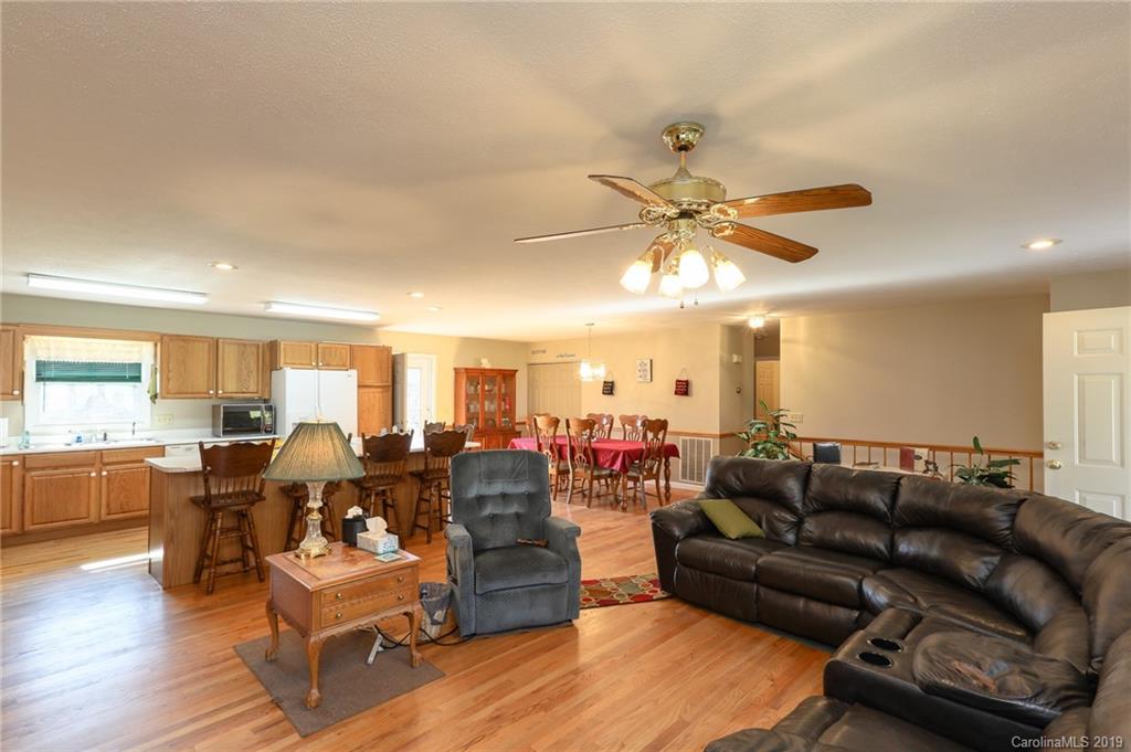 782 Dula Road Spruce Pine, NC 28777 - Photo 23 of 41 Gallery Image 23