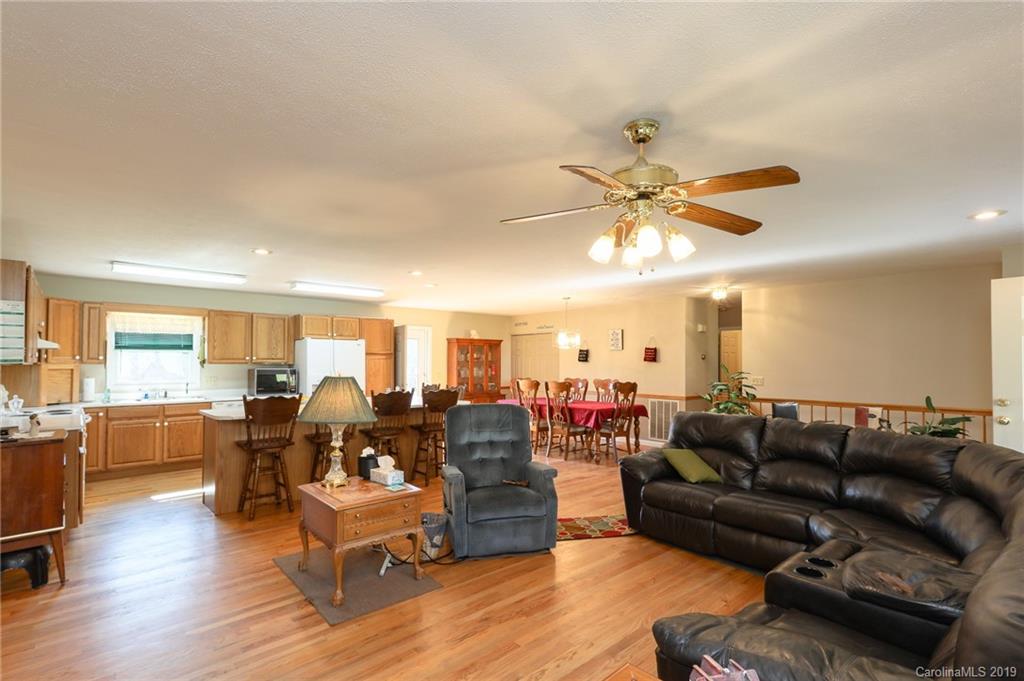 782 Dula Road Spruce Pine, NC 28777 - Photo 24 of 41 Gallery Image 24