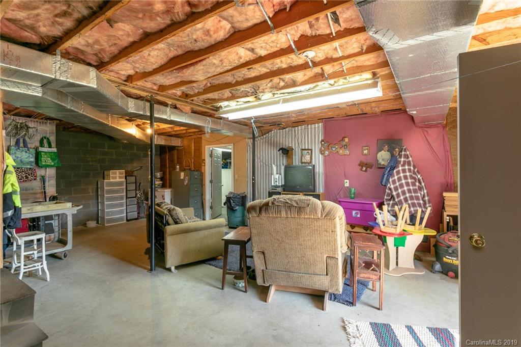 782 Dula Road Spruce Pine, NC 28777 - Photo 37 of 41 Gallery Image 37