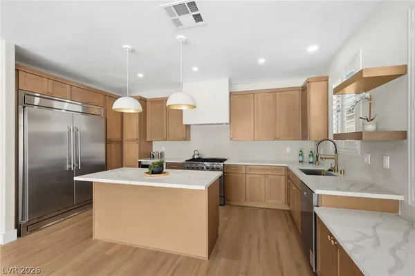 $750,000 | 1762 Clearwater Canyon Drive, Henderson, NV 89012