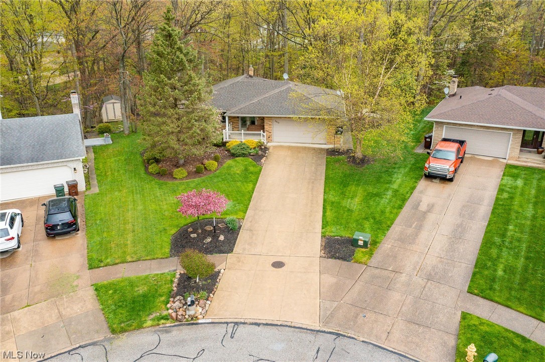 5610 Rousseau Drive Parma, OH 44129 - Photo 3 of 33 Gallery Image 3