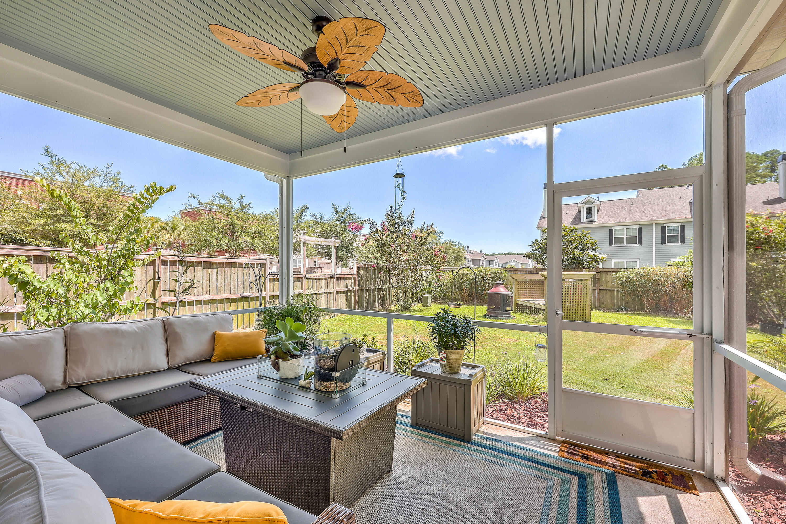 2687 Basildon Road Mount Pleasant, SC 29466 - Photo 28 of 39 Screen Porch