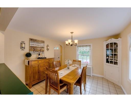 6 Bellingham Road Worcester, MA 01606 - Photo 11 of 39