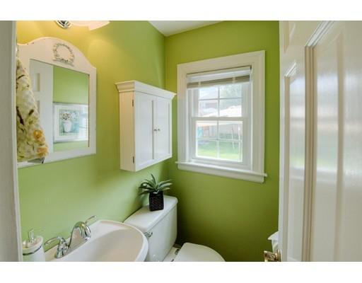 6 Bellingham Road Worcester, MA 01606 - Photo 16 of 39