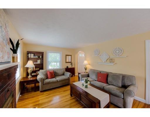 6 Bellingham Road Worcester, MA 01606 - Photo 5 of 39