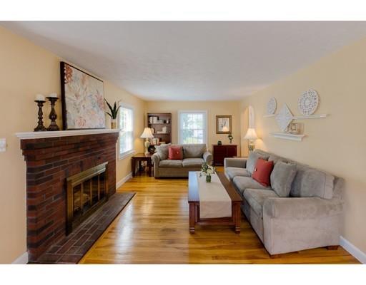 6 Bellingham Road Worcester, MA 01606 - Photo 6 of 39