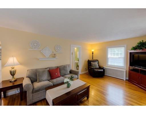 6 Bellingham Road Worcester, MA 01606 - Photo 7 of 39