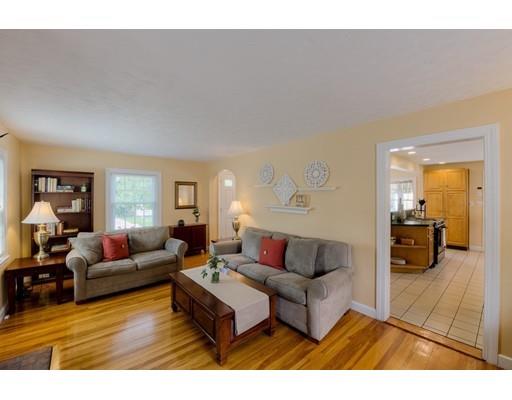 6 Bellingham Road Worcester, MA 01606 - Photo 8 of 39