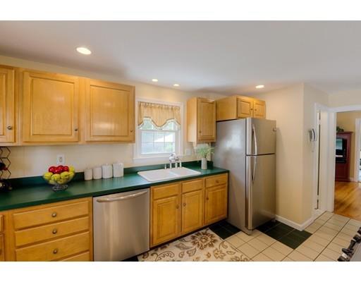 6 Bellingham Road Worcester, MA 01606 - Photo 10 of 39
