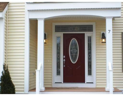 7 Ellis Road Norton, MA 02766 - Photo 2 of 18 Gallery Image 2