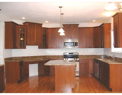 7 Ellis Road Norton, MA 02766 - Photo 6 of 18 Gallery Image 6