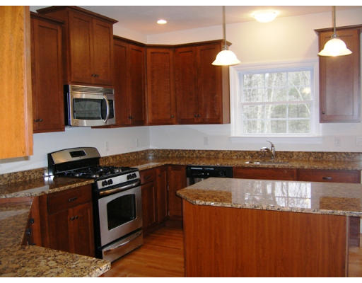 7 Ellis Road Norton, MA 02766 - Photo 7 of 18 Gallery Image 7