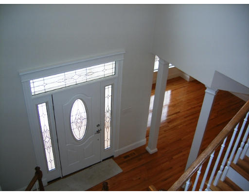 7 Ellis Road Norton, MA 02766 - Photo 8 of 18 Gallery Image 8