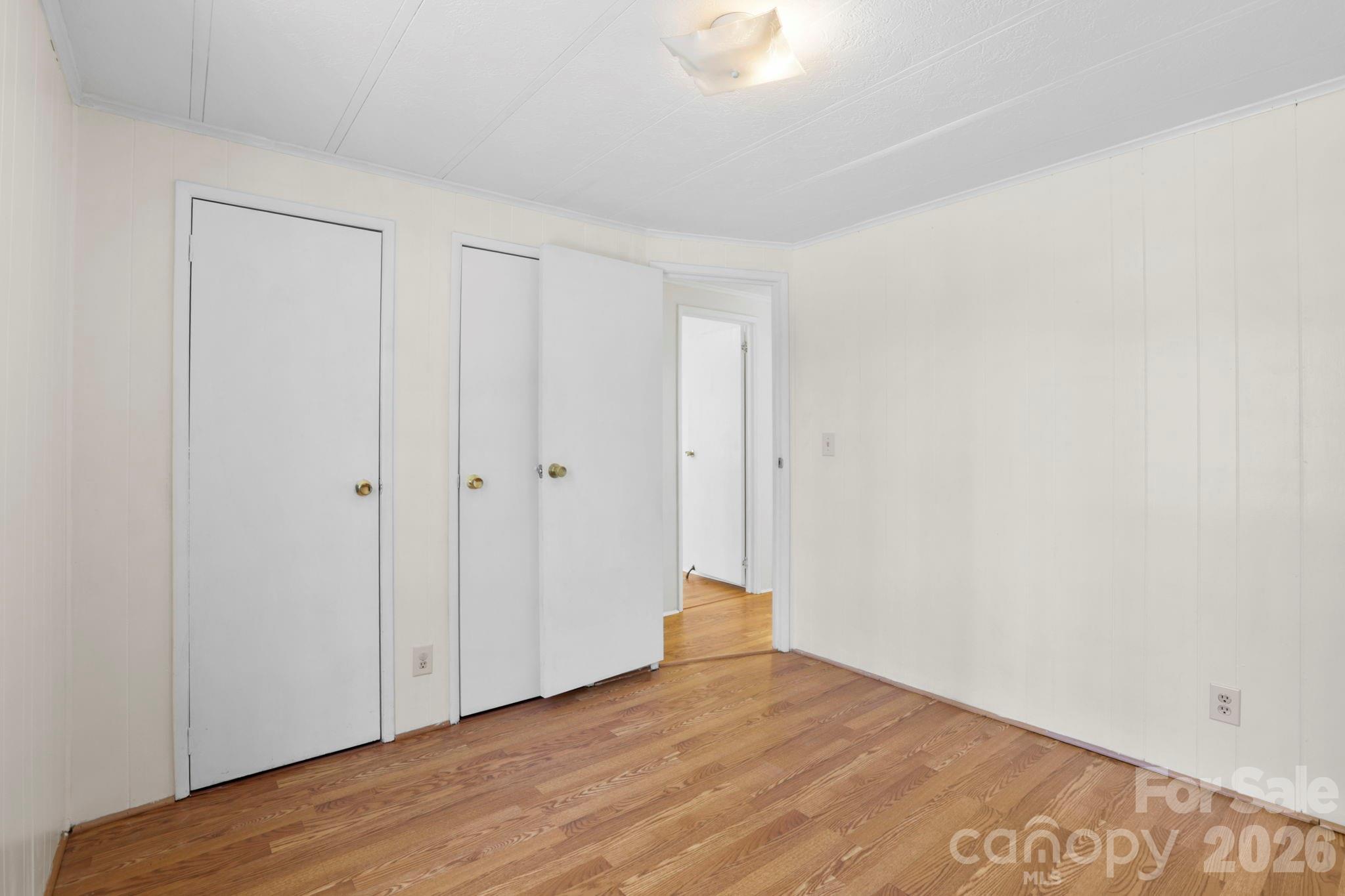 5 Country Road Hendersonville, NC 28791 - Photo 18 of 38