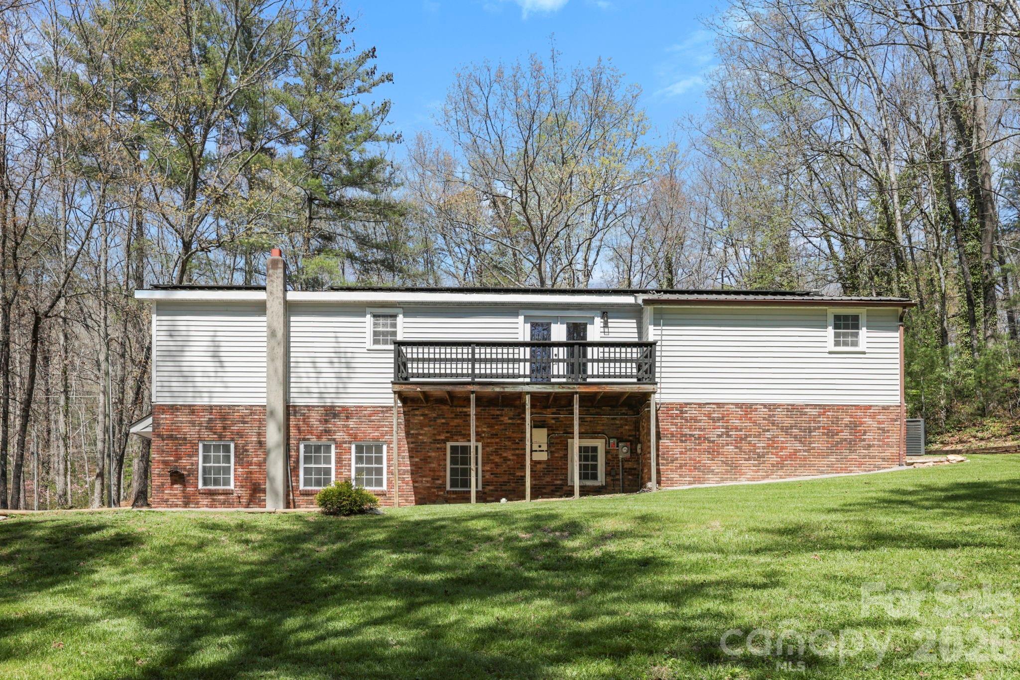 5 Country Road Hendersonville, NC 28791 - Photo 5 of 38