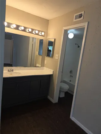 $1,225 | 7200 West T C Jester Boulevard, Unit 1401, Houston, TX 77088
