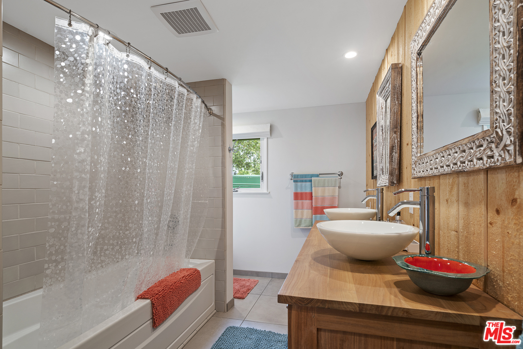 30611 Sicomoro Drive Malibu, CA 90265 - Photo 22 of 29