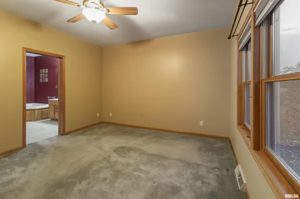 $300,000 | 1218 Joseph Street, Macomb, IL 61455