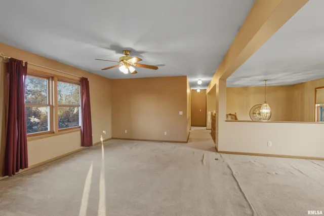 $325,000 | 1218 Joseph Street, Macomb, IL 61455