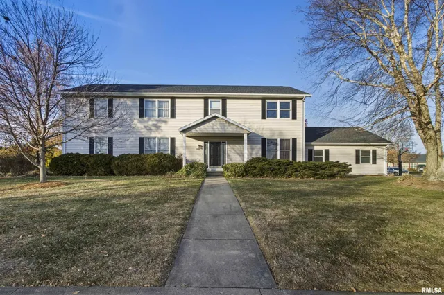 $325,000 | 1218 Joseph Street, Macomb, IL 61455