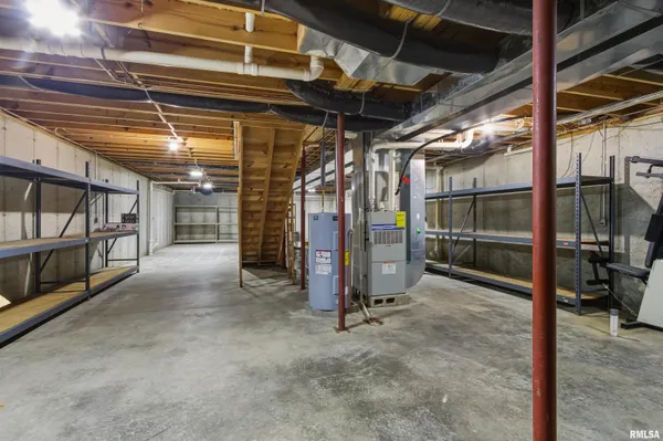 $300,000 | 1218 Joseph Street, Macomb, IL 61455