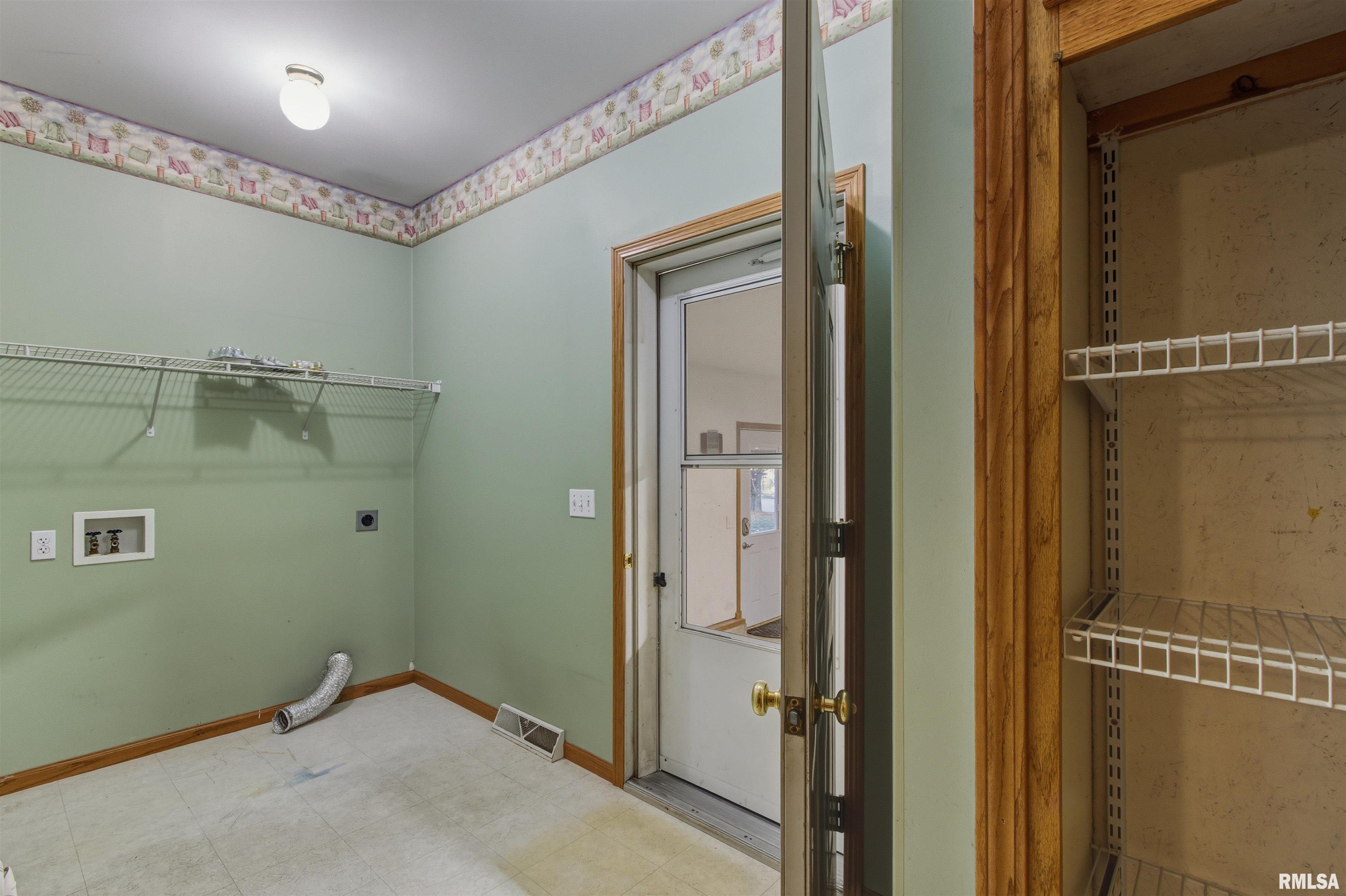 1218 Joseph Street Macomb, IL 61455 - Photo 31 of 41