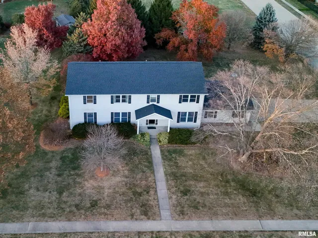 $325,000 | 1218 Joseph Street, Macomb, IL 61455