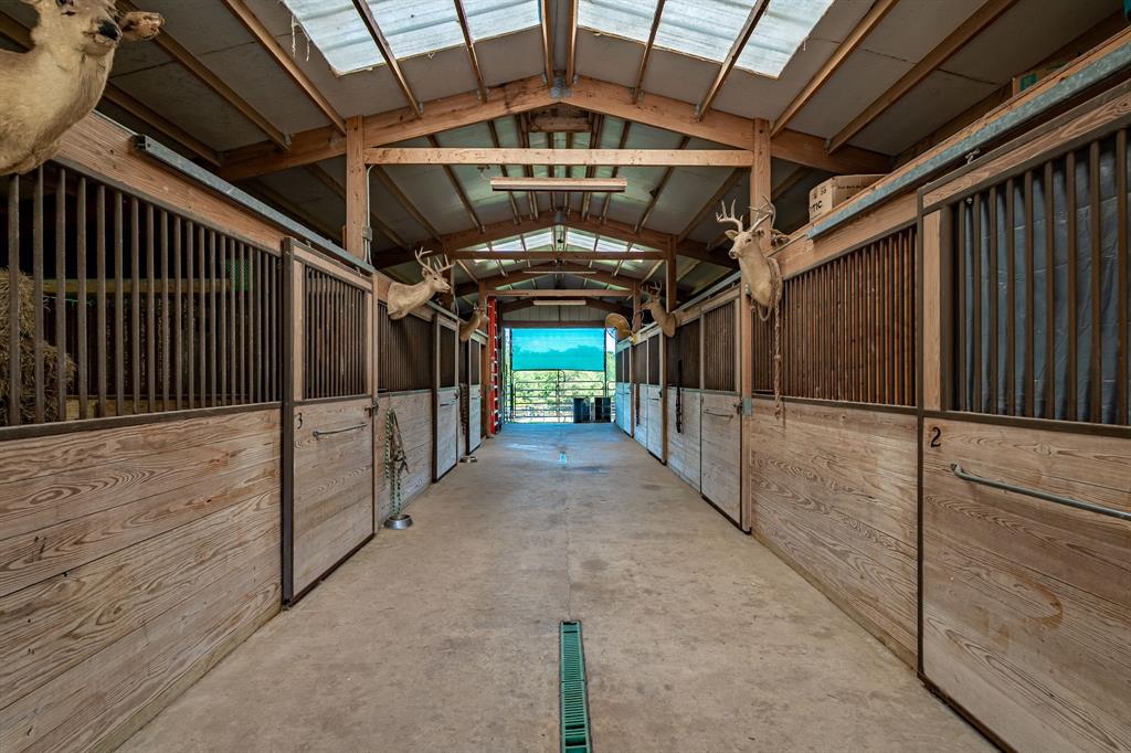 14392 Highway 78 Blue Ridge, TX 75424 - Photo 28 of 40 a view of a garage