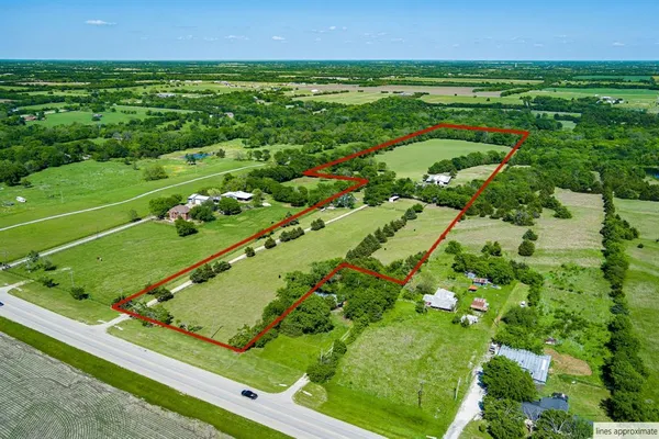 $1,645,000 | 14392 Highway 78, Blue Ridge, TX 75424