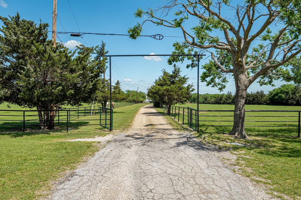 14392 Highway 78 Blue Ridge, TX 75424 - Photo 5 of 40 a view of a park