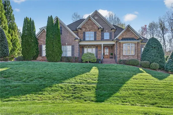 $819,900 | 7602 Calmeria Court, Kernersville, NC 27284