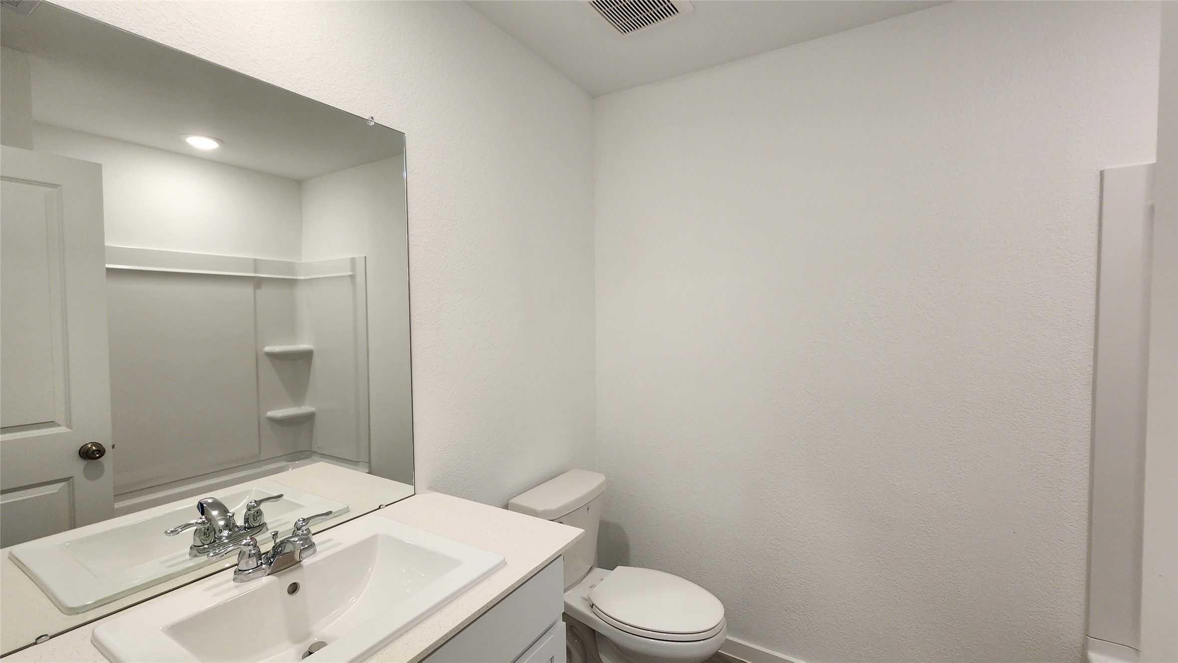 29018 Rustic Windmill Way Hockley, TX 77447 - Photo 23 of 35 Hall bathroom