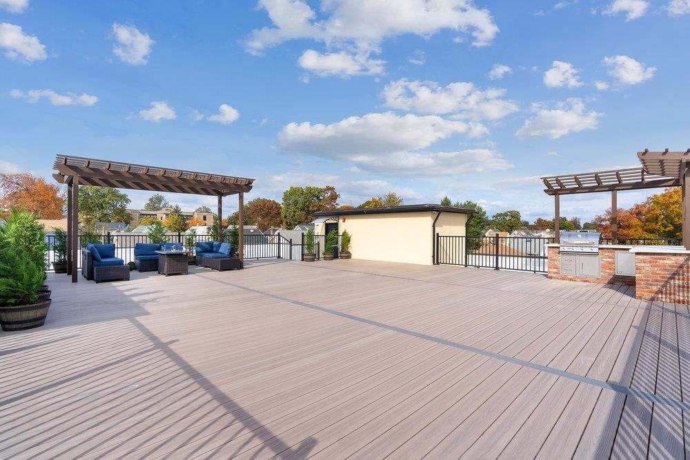 527 Union Avenue, Unit 1D Belleville, NJ 07109 - Photo 14 of 17 a view of living room with trampoline