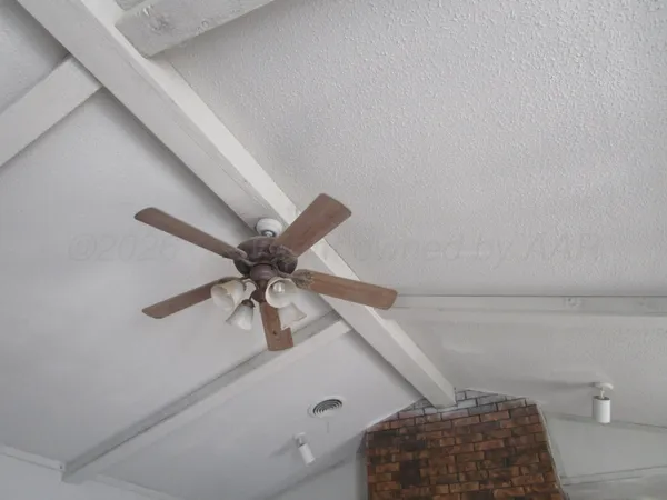 $190,000 | 601 Alamo Street, Claude, TX 79019