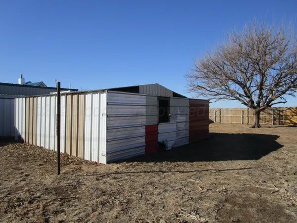 $190,000 | 601 Alamo Street, Claude, TX 79019