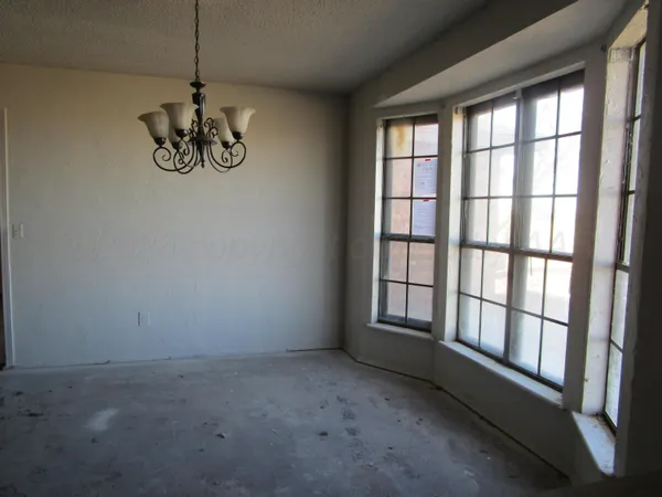 $190,000 | 601 Alamo Street, Claude, TX 79019